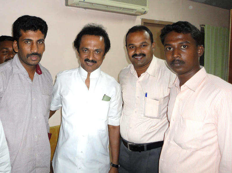 political-meeting05